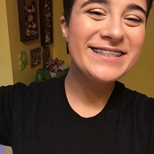 Meet your Posher, Kayla